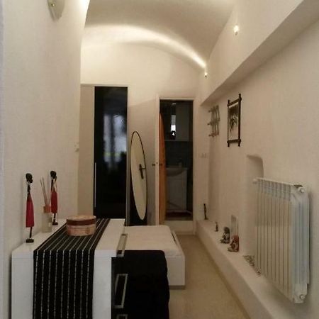 Elegante Loft Nel Cuore Di Sanremo Apartment Exterior photo